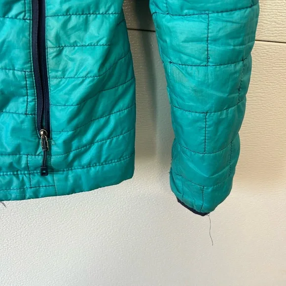 Patagonia is nano puff size smalll. Good used condition. Fun blue color. - Picture 4 of 4